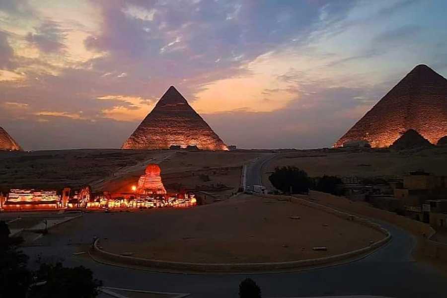 Sound and Light Show with Dinner at Rooftop Restaurant with Pyramids View - Magical Evening Experience