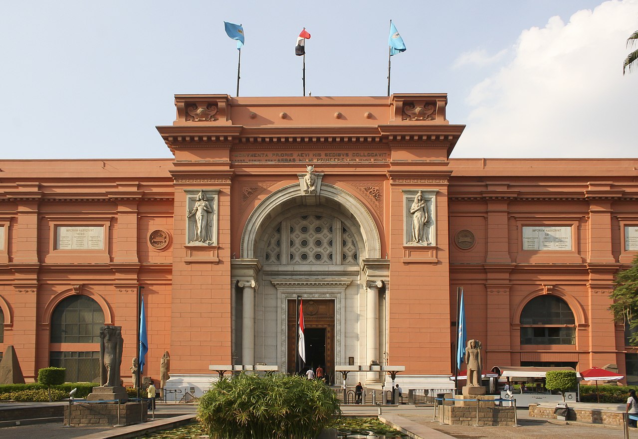 Cairo Half Day Tour visit Egyptian Museum