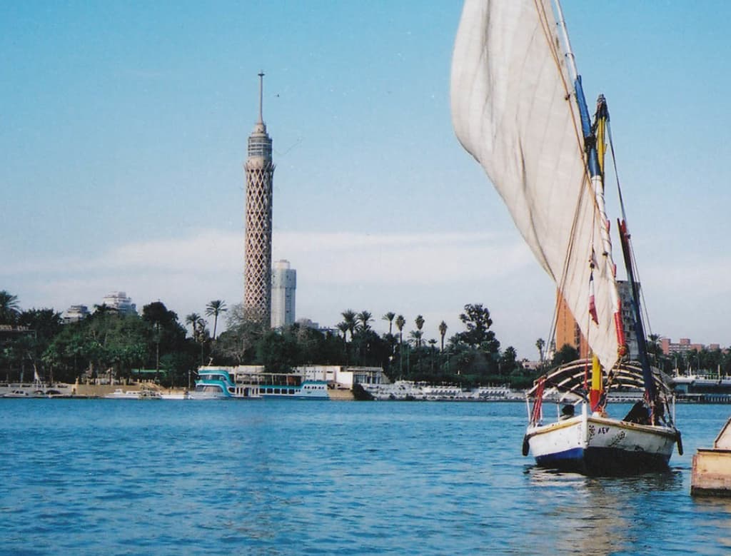 Short Felucca trip on the Nile in Cairo