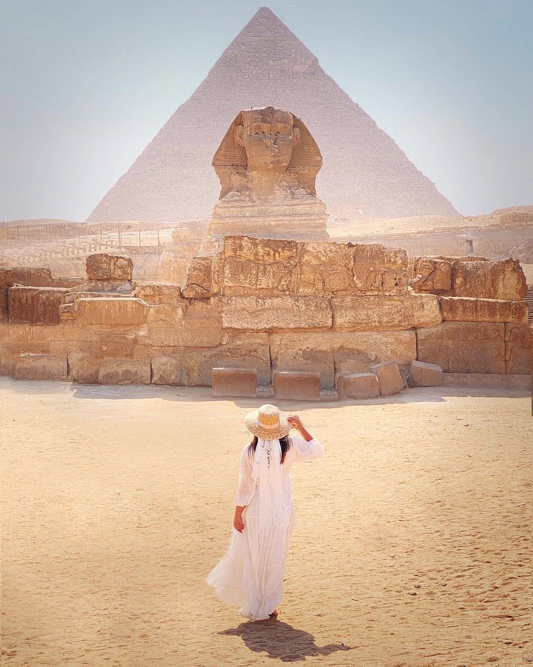 Giza Pyramids and Egyptian Museum Day Tour: Discover Ancient Wonders